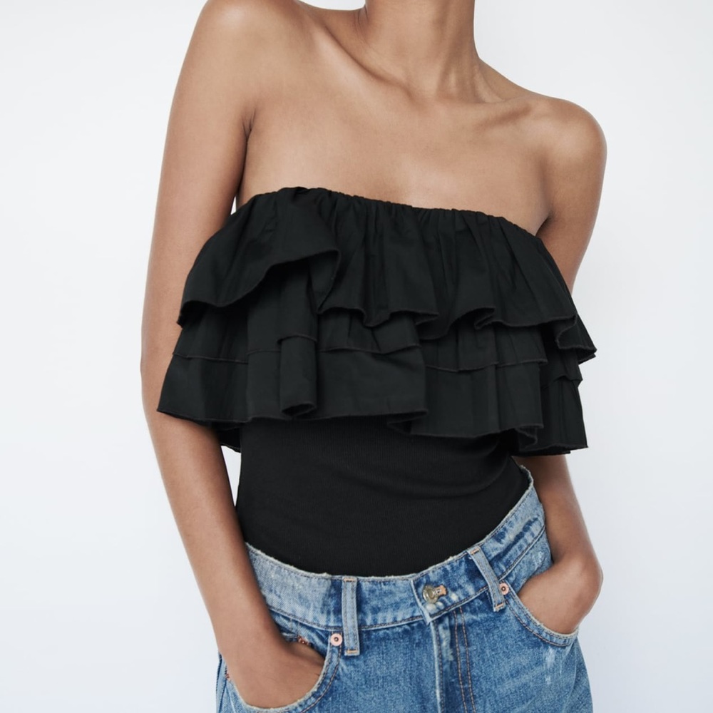 ⚫️STRAPLESS RUFFLED BODYSUIT ⚫️ - Picture 4 of 6